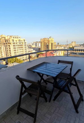 Panoramic Apartment | Balcony - Leyla Apartmens 2 (Baku)