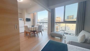 Family Apartment, 2 Bedrooms | 2 bedrooms, premium bedding, in-room safe, individually decorated