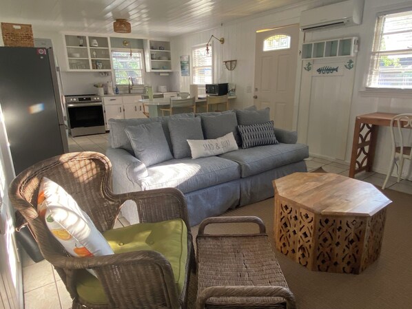 スマートテレビ、DVD プレーヤー、書庫、ビデオライブラリ