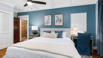 Merlot 2-Bedroom Suite | 1 sovrum, mörkläggningsgardiner, gratis wi-fi och sängkläder