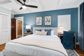 Merlot 2-Bedroom Suite | Blackout drapes, free WiFi, bed sheets