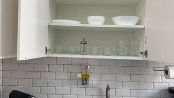 Fridge, microwave, oven, coffee/tea maker