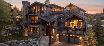 The Artisan Lodge ⛷ Ski In/Out 🔱 Gated ♨️ Rooftop Spa • $0 Cleaning & Pet Fee