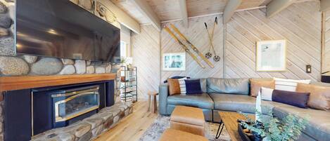 Smart-TV, Kamin, Arbeitsbereiche