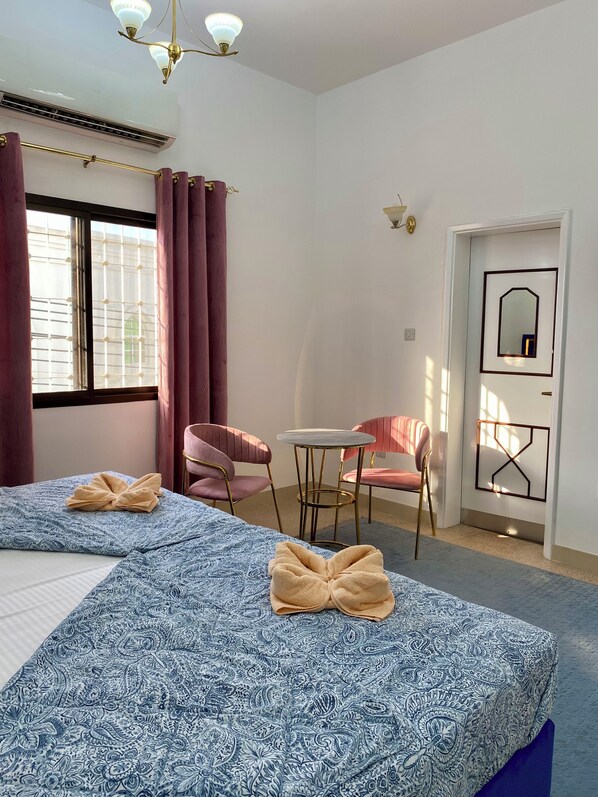 1 chambre, fer et planche à repasser, lit parapluie, Wi-Fi