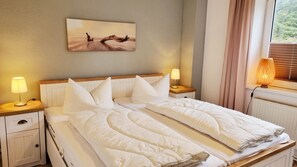 2 Schlafzimmer, Reisekinderbett, kostenloses WLAN