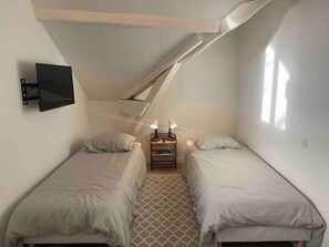 Een strijkplank/strijkijzer, wifi