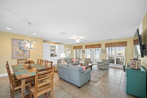 TV - Carousel | 5BR Beach House | 5 Baths | Just Steps from the Gulf (Gulf Shores)