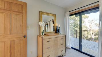 Cottage (1 Bedroom) | Interior