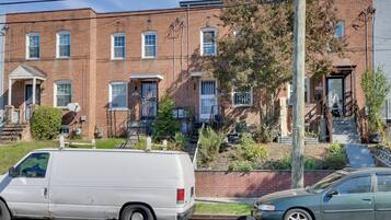 Apartment (0 Bedroom) | Bahagian dalam