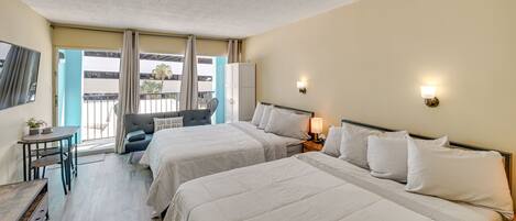 公寓 (0 Bedroom) | 1 間臥室、熨斗/熨衣板、床單