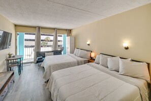 Apartment (0 Bedroom) | 1 bedroom, iron/ironing board, bed sheets - Ideally Located Myrtle Beach Gem: Walk to Beach! (Myrtle Beach)