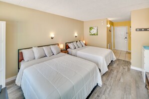 Apartment (0 Bedroom) | 1 bedroom, iron/ironing board, bed sheets
