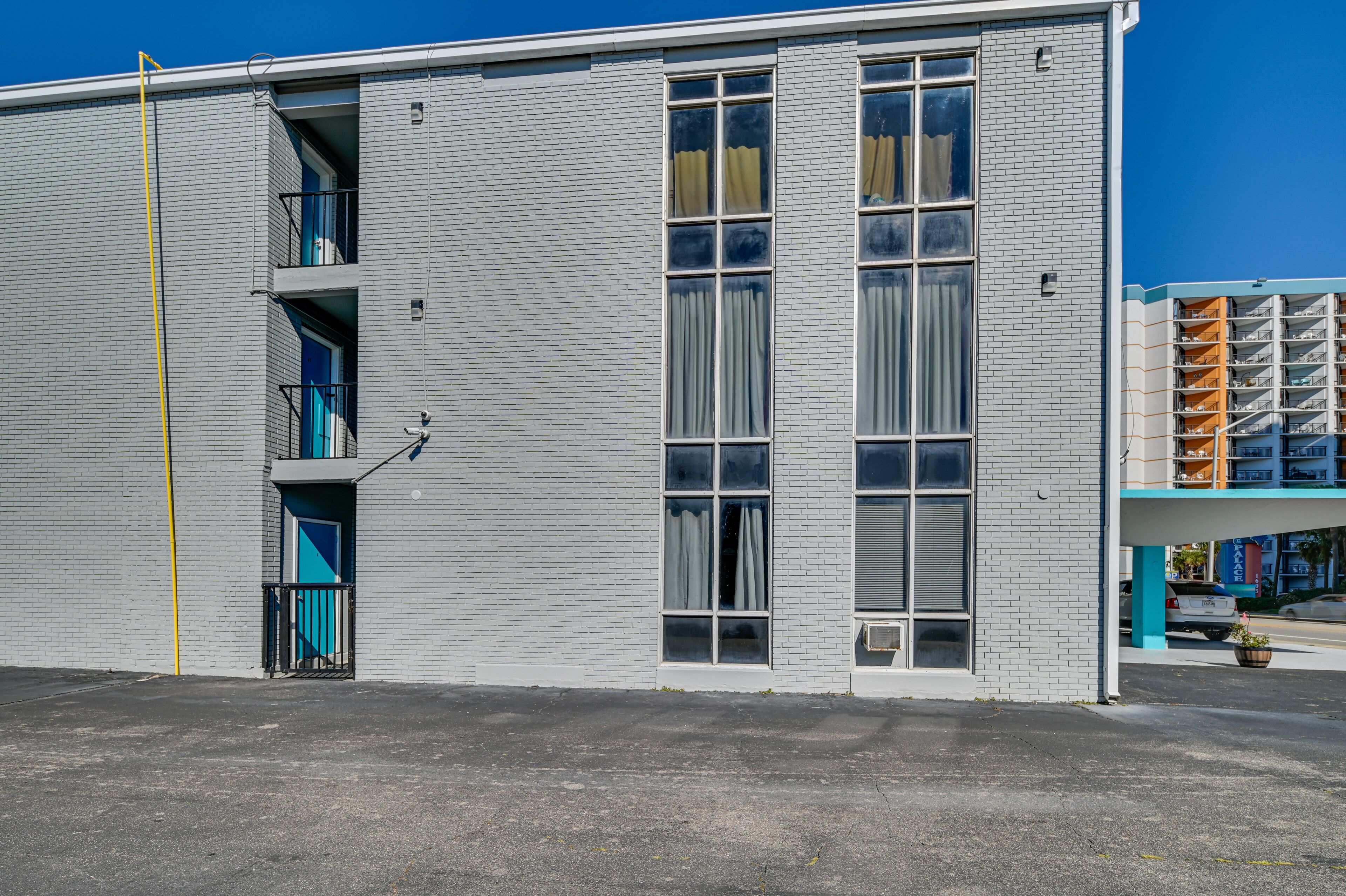Fyrir utan