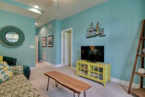 Apartment (4 Bedrooms) | Interior - 6 Mi to Rehoboth Beach: Townhome w/ Pool Access! (Rehoboth Beach)