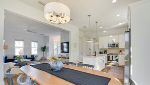 單棟房屋 (4 Bedrooms) | 內部