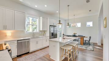 Rumah (4 Bedrooms) | Interior