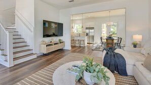 單棟房屋 (4 Bedrooms) | 內部