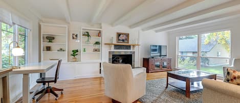 Casa (2 Bedrooms) | Interior