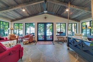 Rumah (6 Bedrooms) | Interior