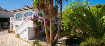Schöne Villa für 10 pax in der Nähe von Moraira mit Privatem Pool und Meerblick