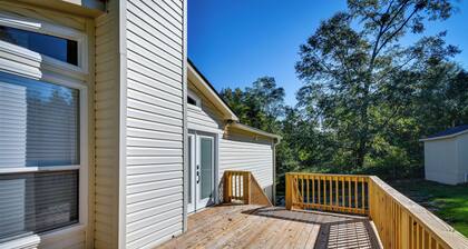 Family-friendly Tuskegee Home: 3 Mi to University!