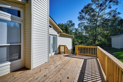 Family-friendly Tuskegee Home: 3 Mi to University!