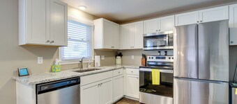 綠灣度假住宅：距離蘭博球場半英里！