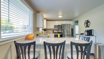 Rumah (6 Bedrooms) | Interior