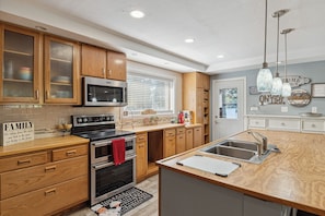 House (3 Bedrooms) | Interior - Monticello Vacation Rental w/ Private Boat Dock! (Monticello)