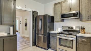 Cottage (2 Bedrooms) | Interior