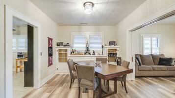 Cottage (2 Bedrooms) | Interior