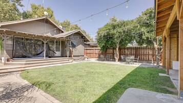 Cottage (2 Bedrooms) | Front of property