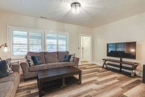 Cottage (2 Bedrooms) | Interior