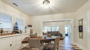 Cottage (2 Bedrooms) | Interior