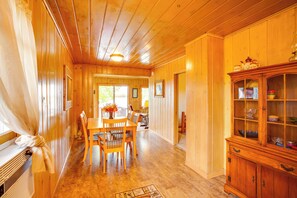 House (2 Bedrooms) | Interior - Waterfront Howard Lake Vacation Rental w/ Dock (Howard Lake)