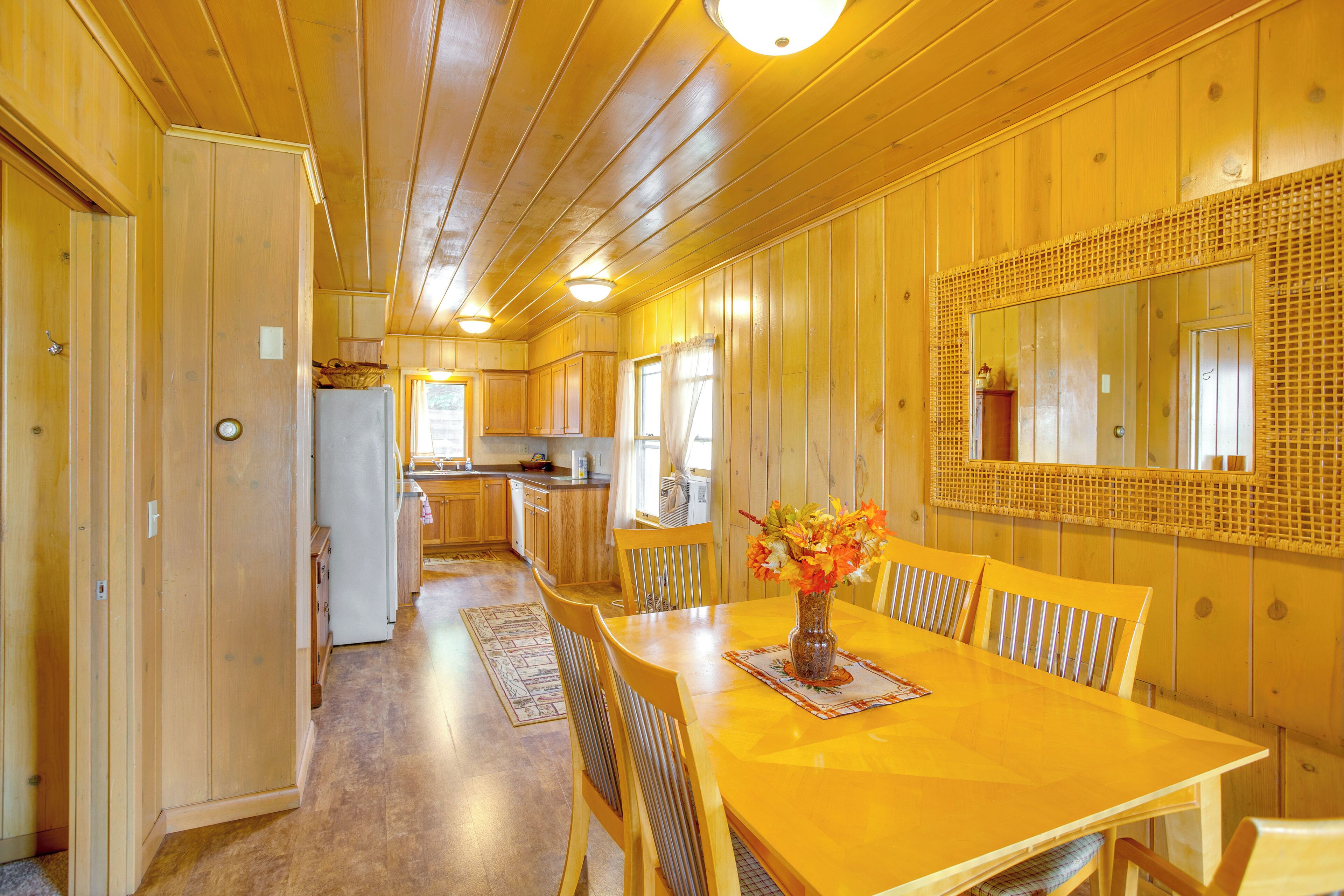 House (2 Bedrooms) | Interior