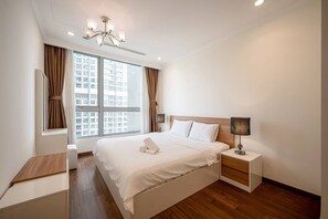 2 slaapkamers, een strijkplank/strijkijzer, beddengoed