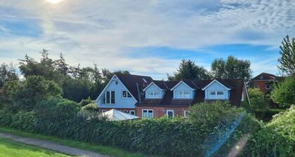 Ferienwohnung "achtern Diek 2" 1. Reihe an der Ostseeküste, Hundefreundlich