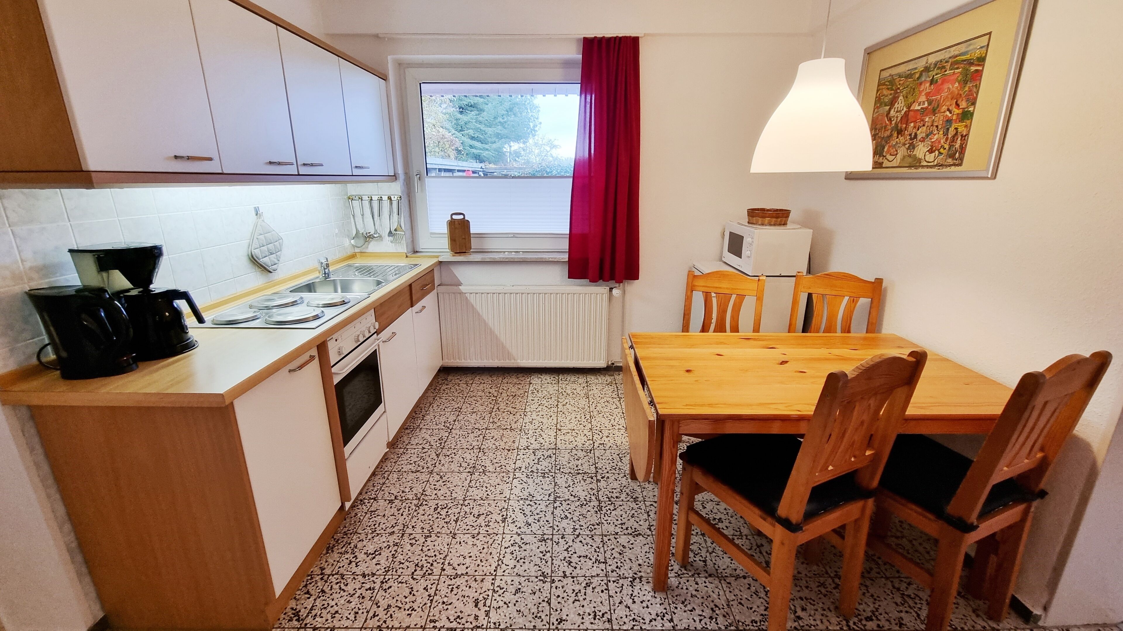 Refrigerador, horno, parrilla de estufa y cafetera y tetera 