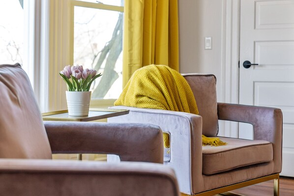 Interior - Stylish Boutique Style Condo (Sandusky)