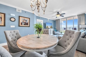 Dining - Waterscape A622 - Gulf View,  Lazy River and Waterfall & Free Beach Service (Fort Walton Beach)