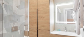 Jam Apartments