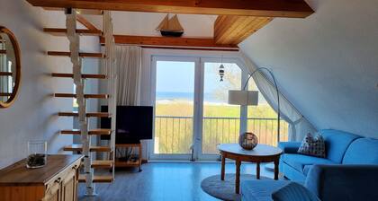 Baltic Sea vacation apartment Achtern Diek 4 in 1st row on the Baltic Sea