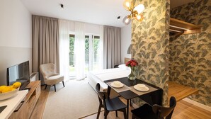 Comfort Apartment | Living area | Flat-screen TV - B85 Suites (Warsaw)