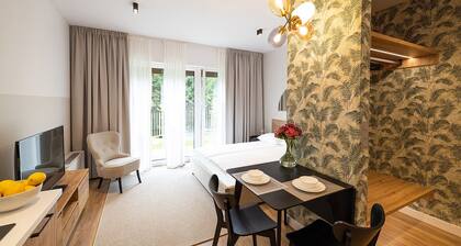 B85 Suites