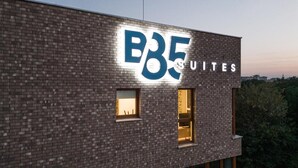 Front of property - B85 Suites (Warsaw)