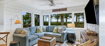 Four Bedroom Beachfront Updated Townhome in Sea Pines - Close to South Beach!