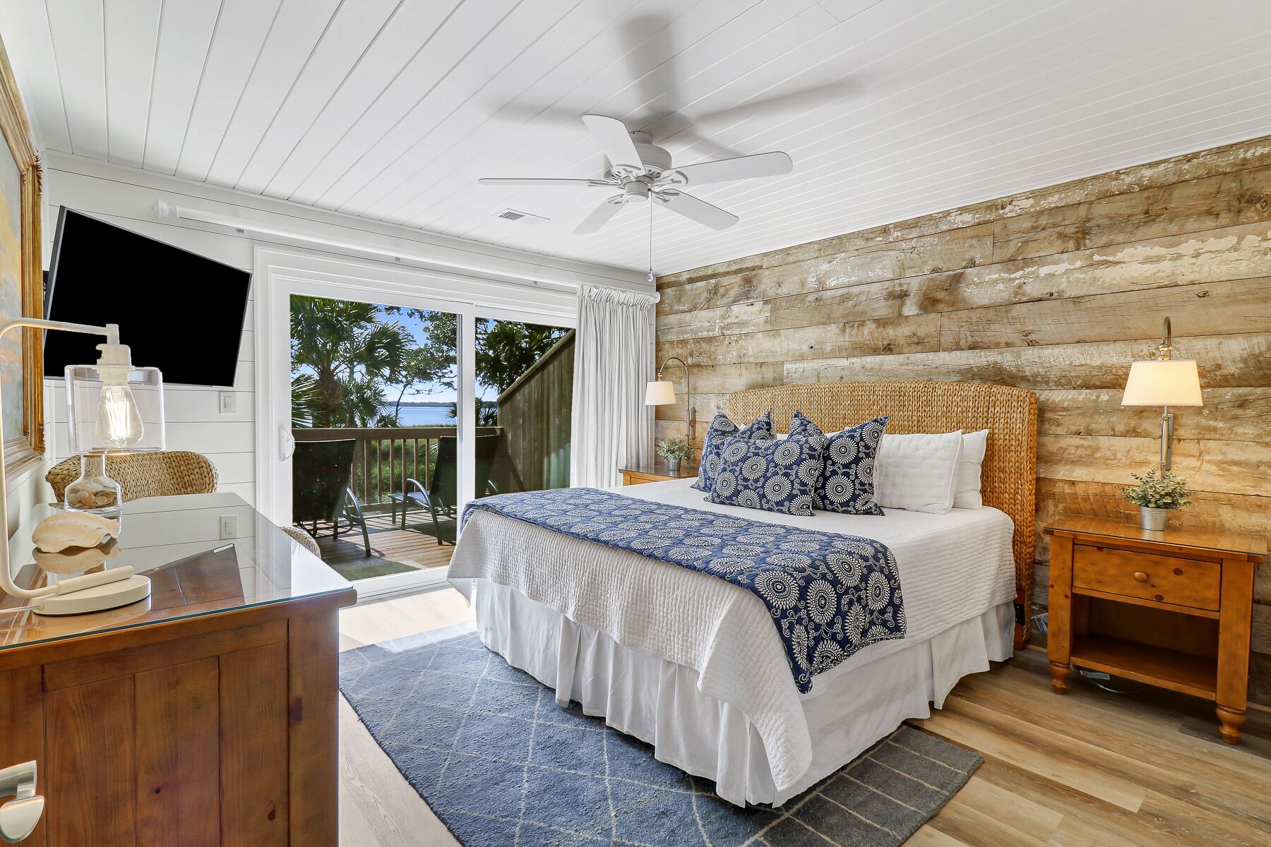 4 chambres, fer et planche à repasser, Wi-Fi gratuit, draps fournis