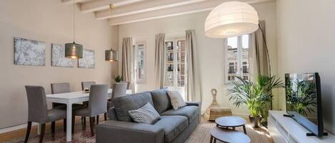 Televisión y oficina